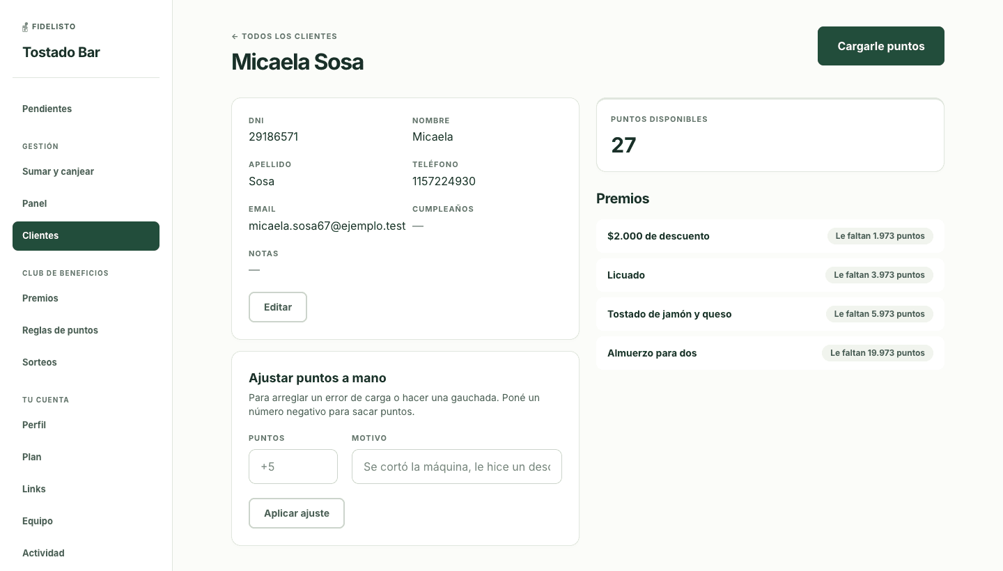 Ficha de cliente con saldo e historial de movimientos